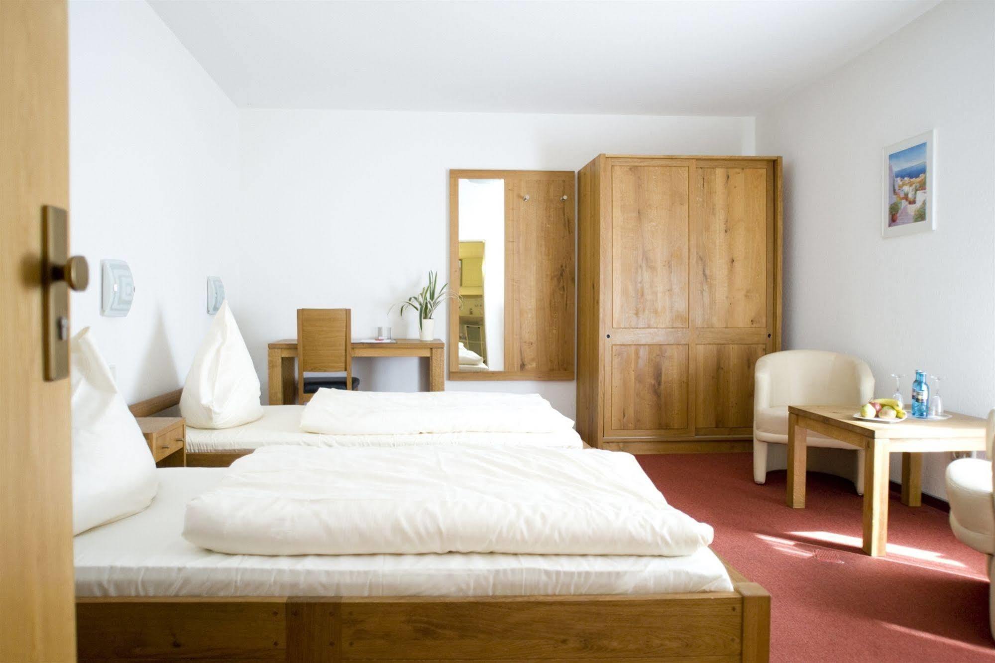 Hotel Flora Dormagen Eksteriør bilde